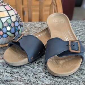 Crocs Women’s Slide Sandals W9 Navy Buckle Comfort Casual Summer Shoes